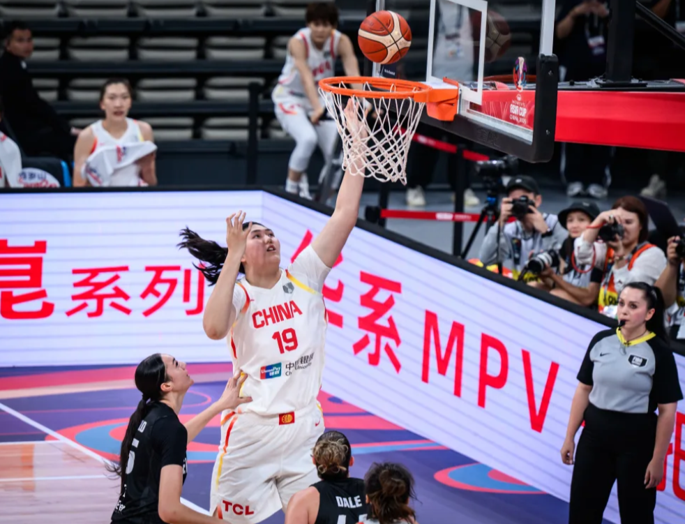 关于里程碑夜亚特兰大内部沟通，CBA常规赛赛前刷纪录，悬念犹存，赛季目标并未改变的信息-Aiyouxi